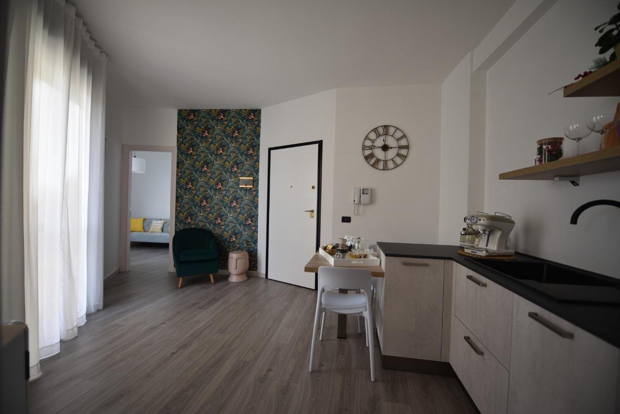 تيرمولي Elite Suite Home المظهر الخارجي الصورة